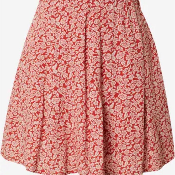 AE Floral Red Skirt - Picture 3 of 11